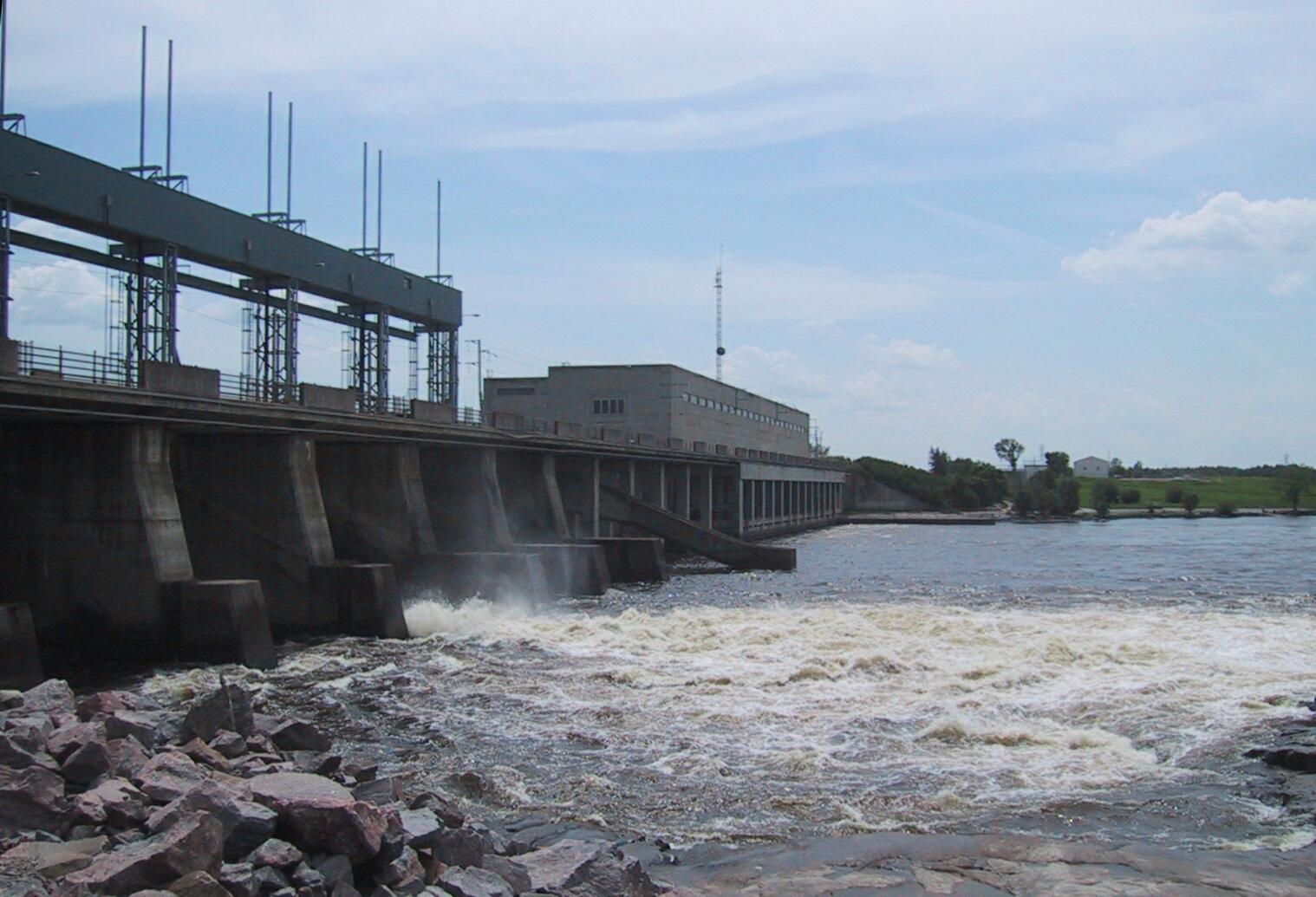 Manitoba Hydro's Pine Falls generating station and spillway.