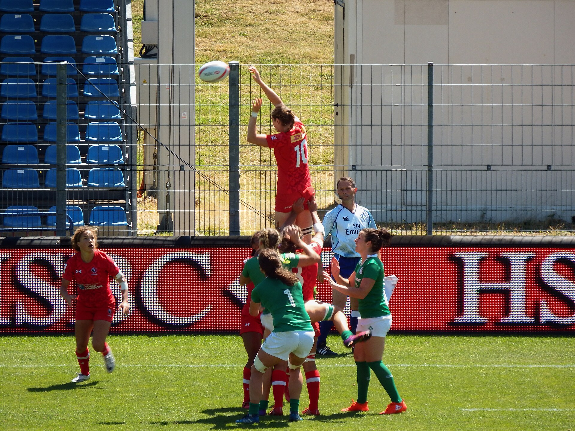 Canadian women's rugby sevens team playing Ireland in 2017.